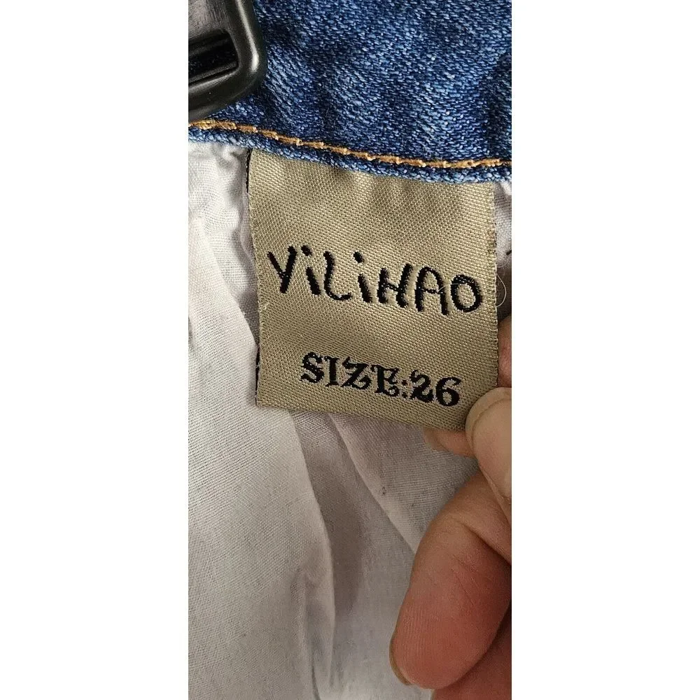 Vtg YiLiHAO size 26 denim shorts Donald and Daisy embroidered distressed‎ cuffed